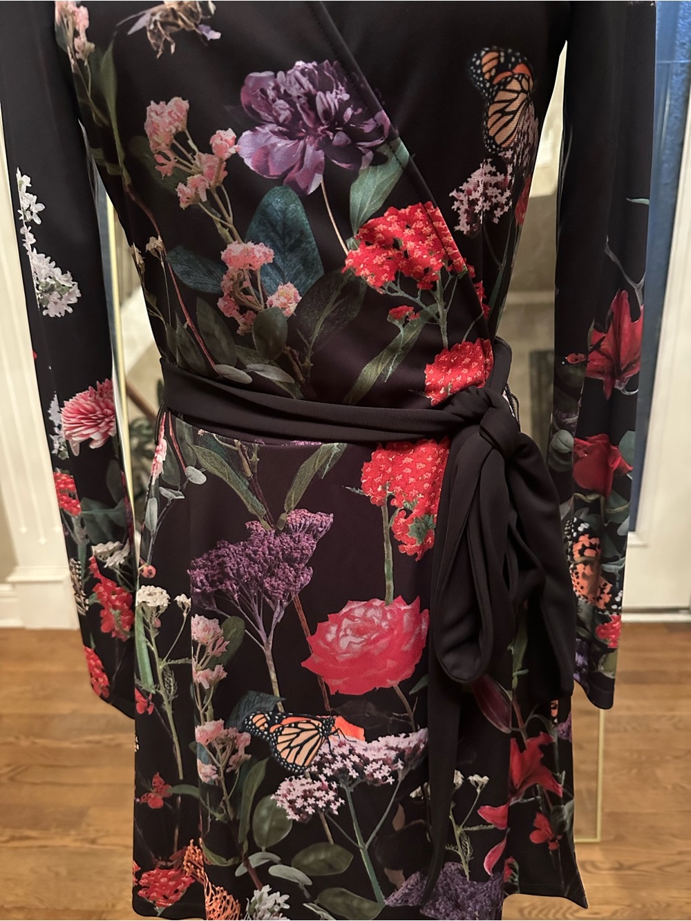 Alice + Olivia Millicent LS Flare Mini Dress NWT size 6 video - Picture 11 of 17